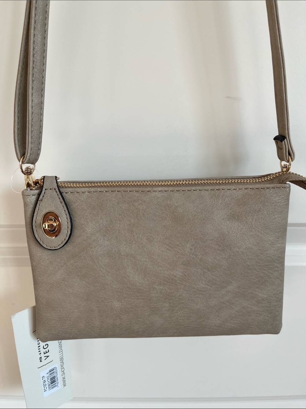 ISABELLE BNWT Vegan Leather Crossbody Bag in Taupe